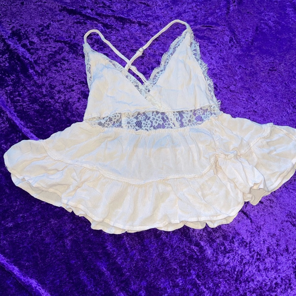 Lace spaghetti strap top🤍